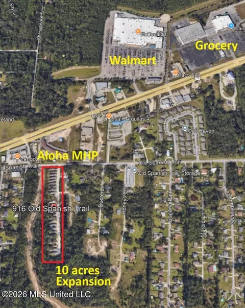 916 Old Spanish Trl, Waveland, MS 39576