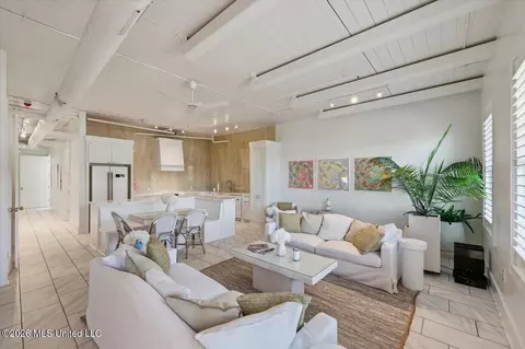 Living - 145 Republic St #421, Madison, MS 39110 photo 2 of 3