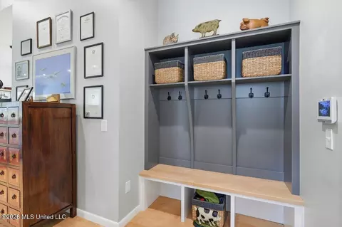Entry Way - 109 Biltmore Cv, Flowood, MS 39232 photo 2 of 2