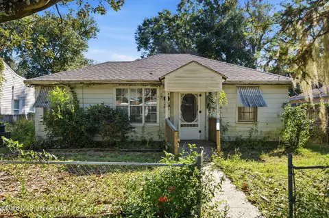 2712 Pine Ave, Gulfport, MS 39501