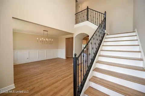 Entry Way - 2306 Lochside St, Hernando, MS 38632 photo 1 of 3