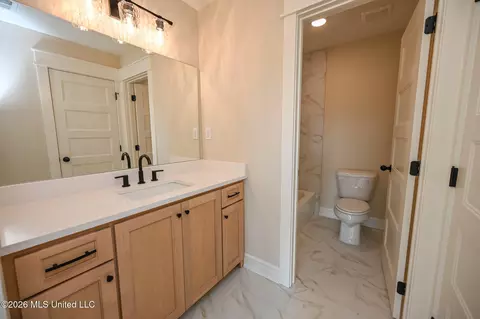 Bath - 2306 Lochside St, Hernando, MS 38632 photo 8 of 9