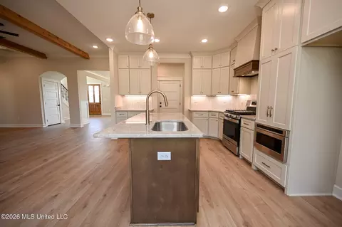 Kitchen - 2306 Lochside St, Hernando, MS 38632 photo 2 of 5