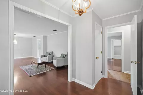 Entry Way - 5359 Reddoch Dr, Jackson, MS 39211 photo 2 of 3