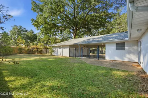 Exterior - 5359 Reddoch Dr, Jackson, MS 39211 photo 6 of 8