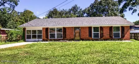 626 S Sherwood Dr, Gulfport, MS 39507