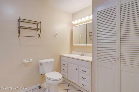 Bath - 9124 Wire Rd, Vancleave, MS 39565 photo 2 of 3