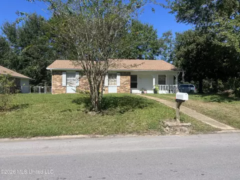 4117 Yosemite Dr, Ocean Springs, MS 39564