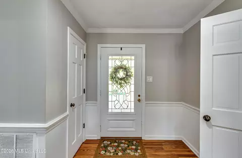 Entry Way - 559 N Springlake Cir, Terry, MS 39170 photo 1 of 3