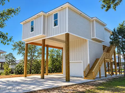 4107 20th Ave, Bay Saint Louis, MS 39520