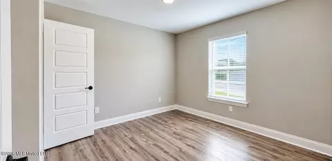 Bedroom - 85064 Pohaku Dr, Diamondhead, MS 39525 photo 3 of 4