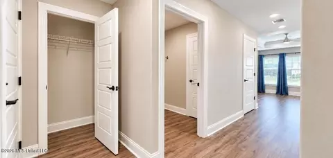 Entry Way - 85064 Pohaku Dr, Diamondhead, MS 39525 photo 3 of 4
