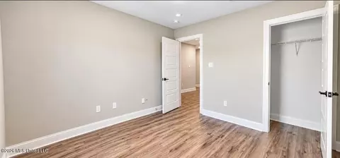 Bedroom - 85064 Pohaku Dr, Diamondhead, MS 39525 photo 2 of 4