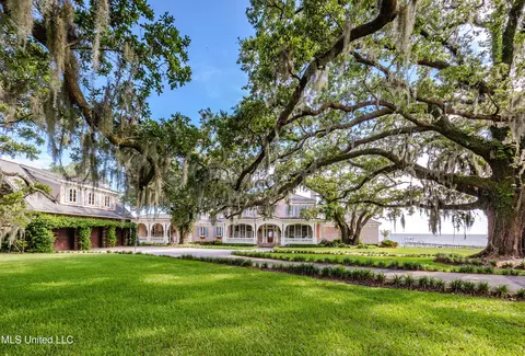 9783 Pointe Aux Chenes Rd, Ocean Springs, MS 39564