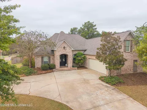 Exterior - 145 Caledonian Blvd, Brandon, MS 39047 photo 2 of 12
