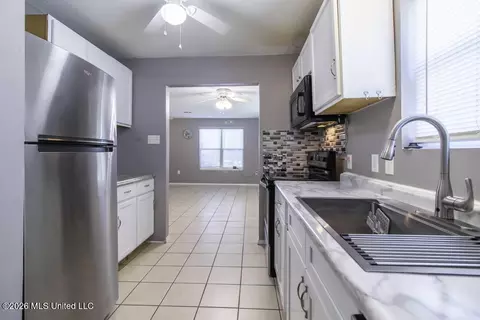 Kitchen - 198 Keller Ave, Biloxi, MS 39530 photo 1 of 2