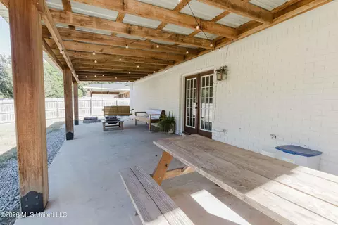 Exterior - 224 Mandarin Dr, Brandon, MS 39047 photo 6 of 7
