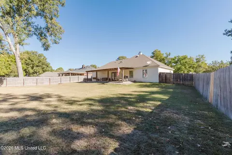 Exterior - 224 Mandarin Dr, Brandon, MS 39047 photo 7 of 7