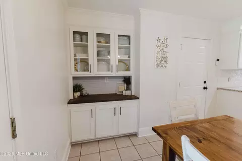 Dining - 224 Mandarin Dr, Brandon, MS 39047 photo 2 of 2
