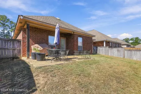 Exterior - 644 Westhill Rd, Brandon, MS 39042 photo 6 of 7