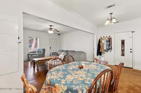 Dining - 644 Westhill Rd, Brandon, MS 39042 photo 2 of 2