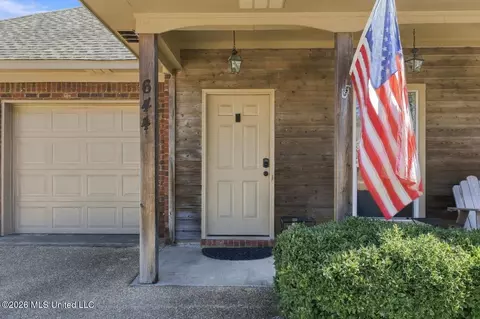Exterior - 644 Westhill Rd, Brandon, MS 39042 photo 4 of 7