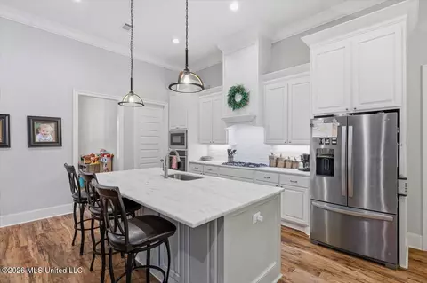 Kitchen - 129 Dogwood Trce, Brandon, MS 39042 photo 1 of 5