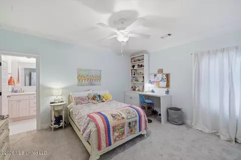 Bedroom - 129 Dogwood Trce, Brandon, MS 39042 photo 6 of 6