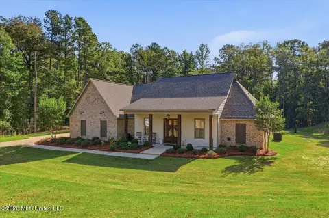 Exterior - 129 Dogwood Trce, Brandon, MS 39042 photo 2 of 15