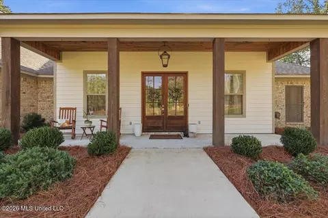 Exterior - 129 Dogwood Trce, Brandon, MS 39042 photo 6 of 15