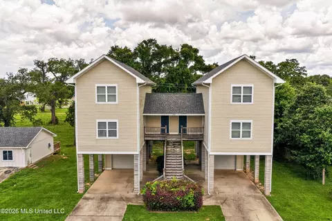 153 Markham Dr #A & B, Gulfport, MS 39507