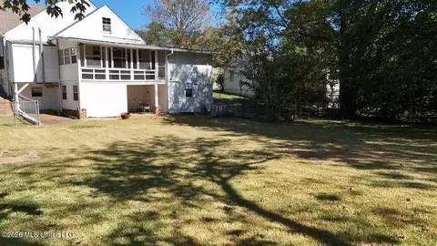 Exterior - 562 Ratcliff Pl, Natchez, MS 39120 photo 13 of 13