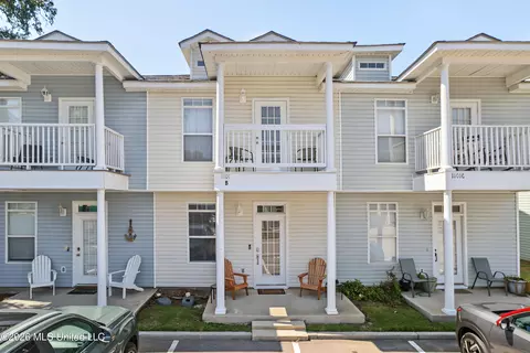 1101 Century Oaks Dr #B, Gulfport, MS 39507