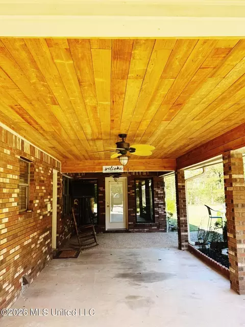 Exterior - 144 N Pine Dr, Madison, MS 39110 photo 7 of 12