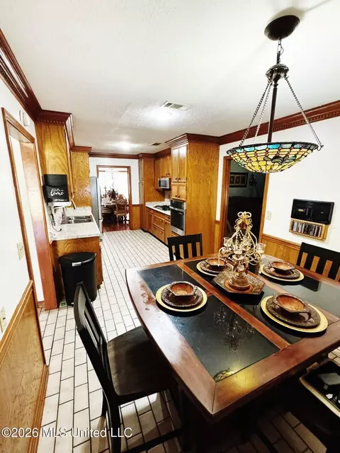 Kitchen - 144 N Pine Dr, Madison, MS 39110 photo 2 of 2