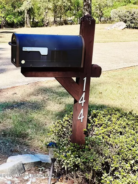 Other - 144 N Pine Dr, Madison, MS 39110 photo 2 of 4