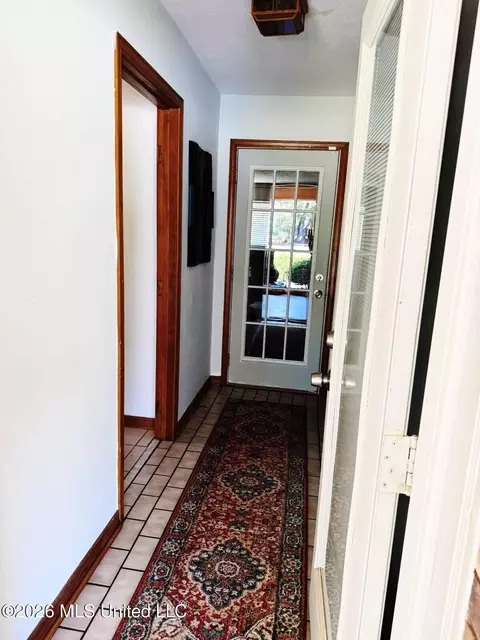 Entry Way - 144 N Pine Dr, Madison, MS 39110 photo 3 of 3