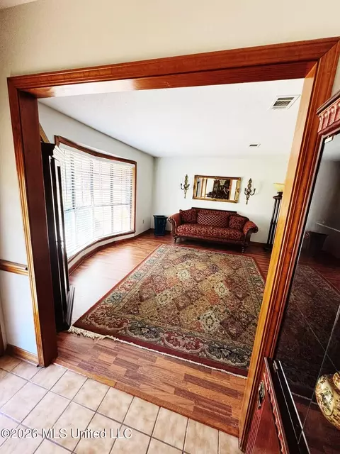 Entry Way - 144 N Pine Dr, Madison, MS 39110 photo 2 of 3