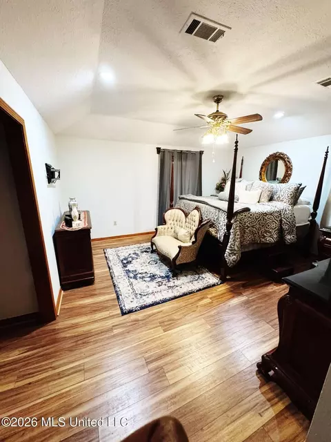 Bedroom - 144 N Pine Dr, Madison, MS 39110 photo 1 of 5