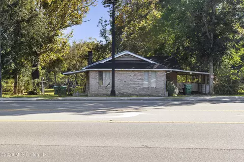 14065 Dedeaux Rd, Gulfport, MS 39503