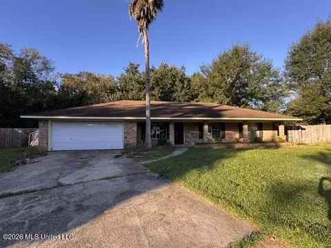 11513 Christian Pl, Gulfport, MS 39503