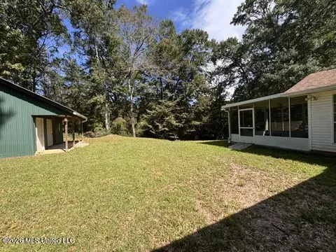 Exterior - 801 W 2nd Ave, Wiggins, MS 39577 photo 1 of 1