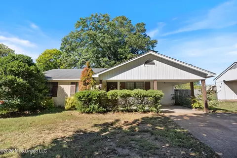 7631 W Southaven Cir, Southaven, MS 38671