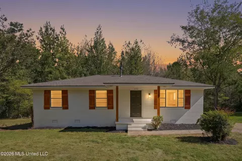 286 Tucker Rd, Holly Springs, MS 38635