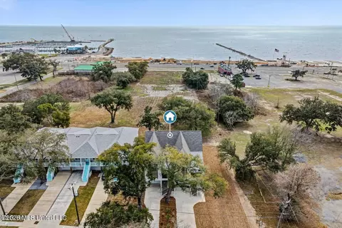 View/Area - 117 E Fifth St, Long Beach, MS 39560 photo 1 of 2