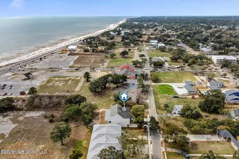 View/Area - 117 E Fifth St, Long Beach, MS 39560 photo 2 of 2