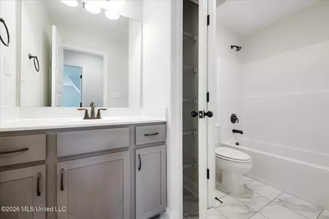 Bath - 2248 Josie Ln, Hernando, MS 38632 photo 3 of 3