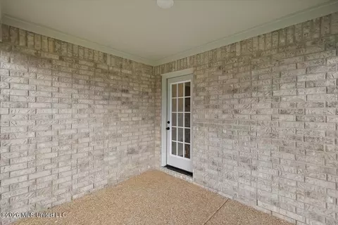 Exterior - 13809 Lucy Dr, Olive Branch, MS 38654 photo 4 of 6