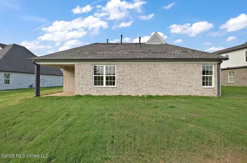 Exterior - 13809 Lucy Dr, Olive Branch, MS 38654 photo 5 of 6