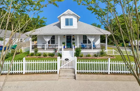 2102 19th Ave, Gulfport, MS 39501